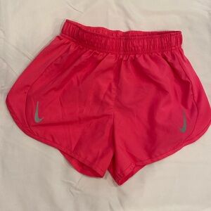 NIKE WOMEN'S DRI-FIT TEMPO RACE SHORTS